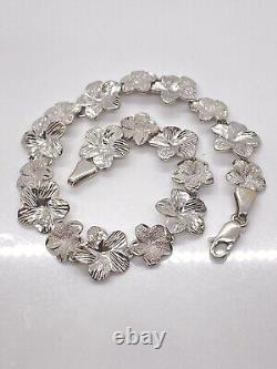 14k White Gold Flower Bracelet 7