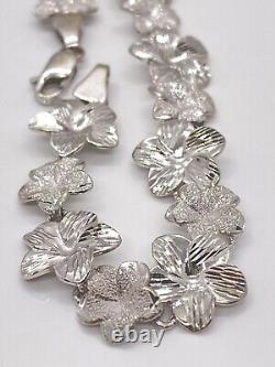 14k White Gold Flower Bracelet 7