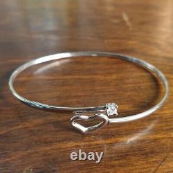 9ct White Gold Dainty Modernist Bangle Heart & Cz Bypass Crossover with Box