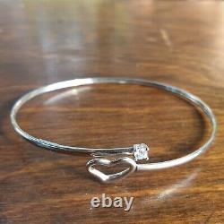 9ct White Gold Dainty Modernist Bangle Heart & Cz Bypass Crossover with Box