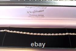 9ct White Gold Sapphire Bracelet 26 Sparkling Sapphires Kiss Design -lovely