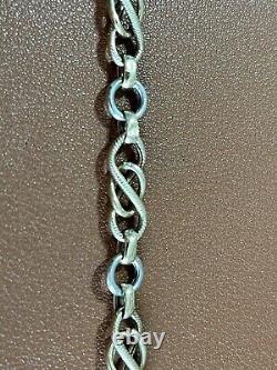 Beautiful 9ct Yellow and White Gold Fancy Link bracelet 5.28 grams