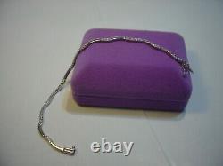 Lovley Sparkly-fancy 9ct White Gold Bracelet-cubic Stones -7.1 Wiggly Design