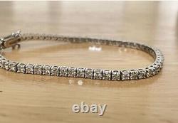 Top Seller 5.02 ct Round Diamond Tennis Bracelet, White gold